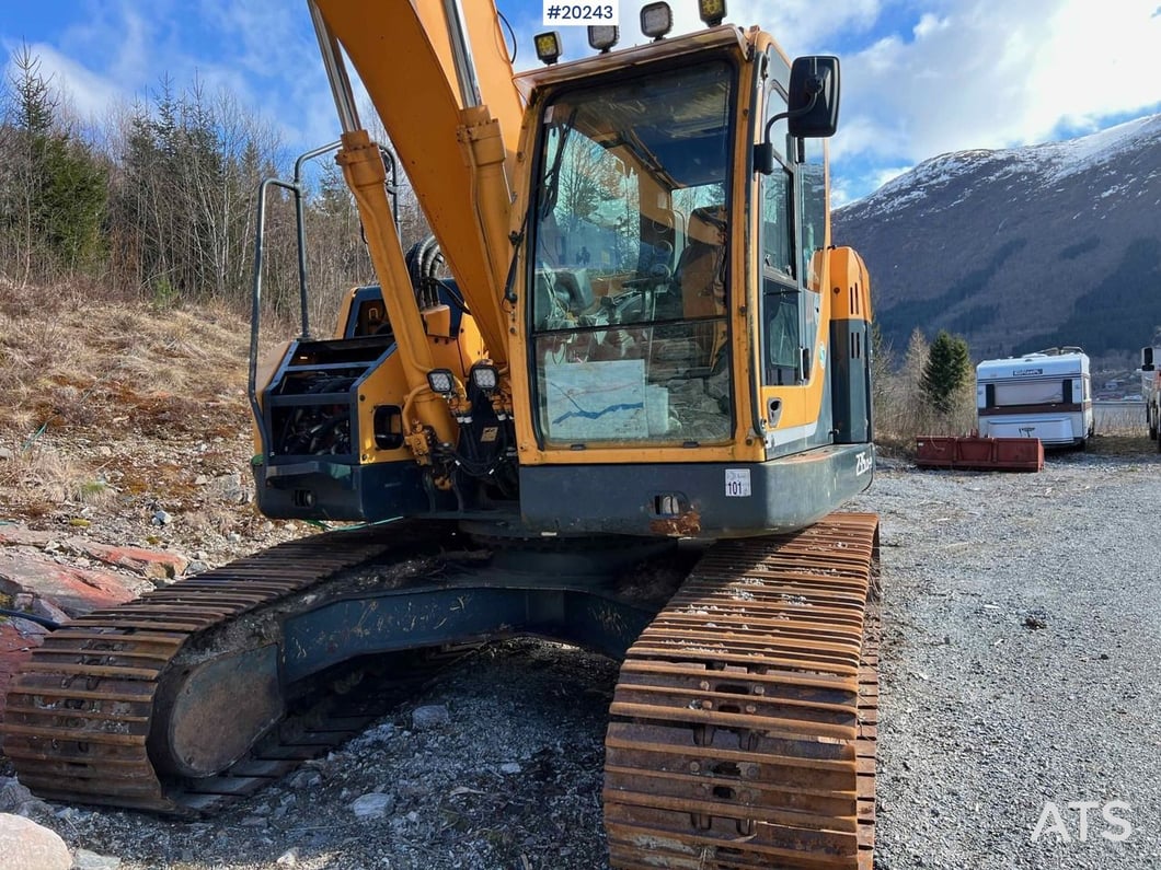 2012 Hyundai R235LCR-9
