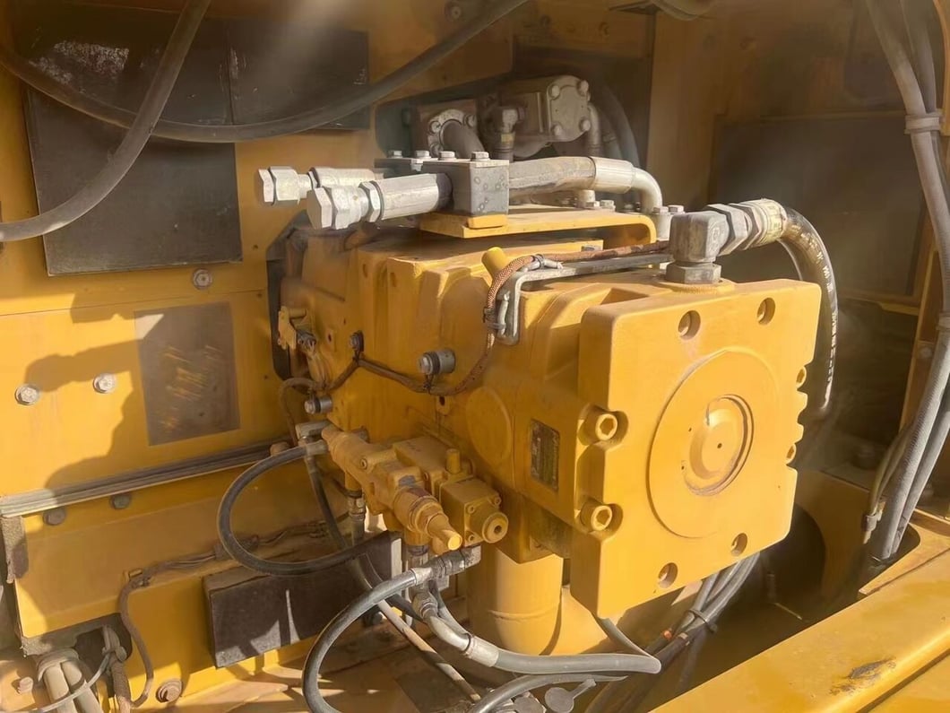 2024 Caterpillar 390FL Crawler Excavator