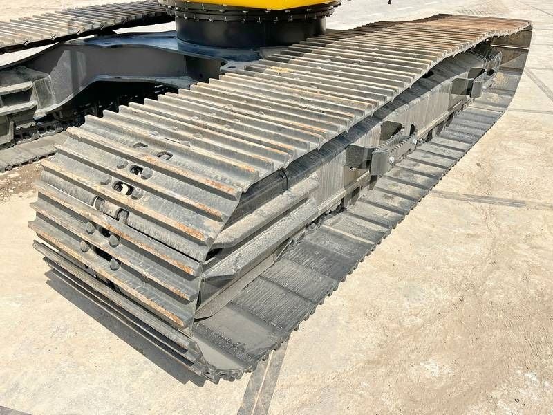 2025 JCB 245 HDLR