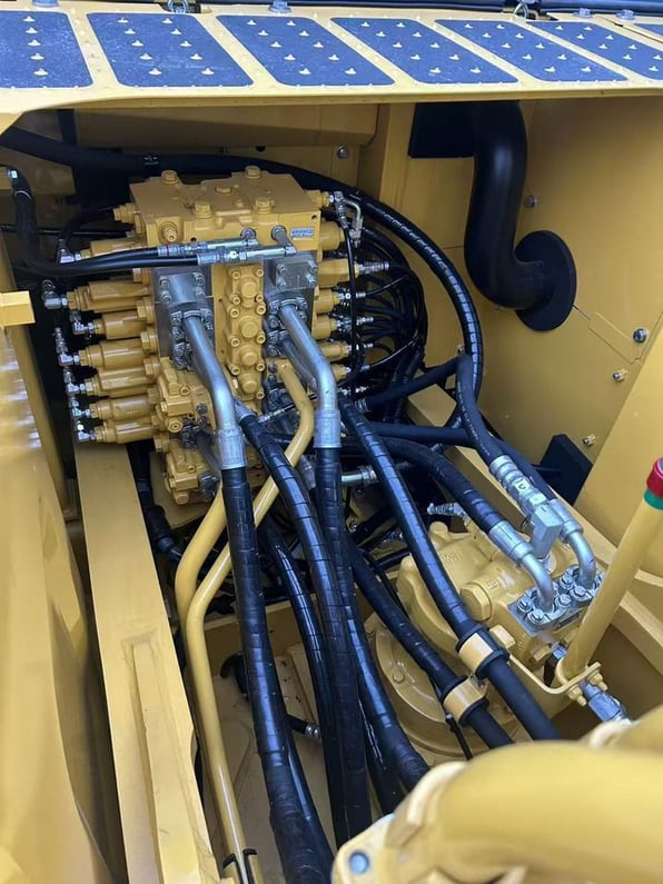 2025 Komatsu PC225LC-11MO Crawler Excavator