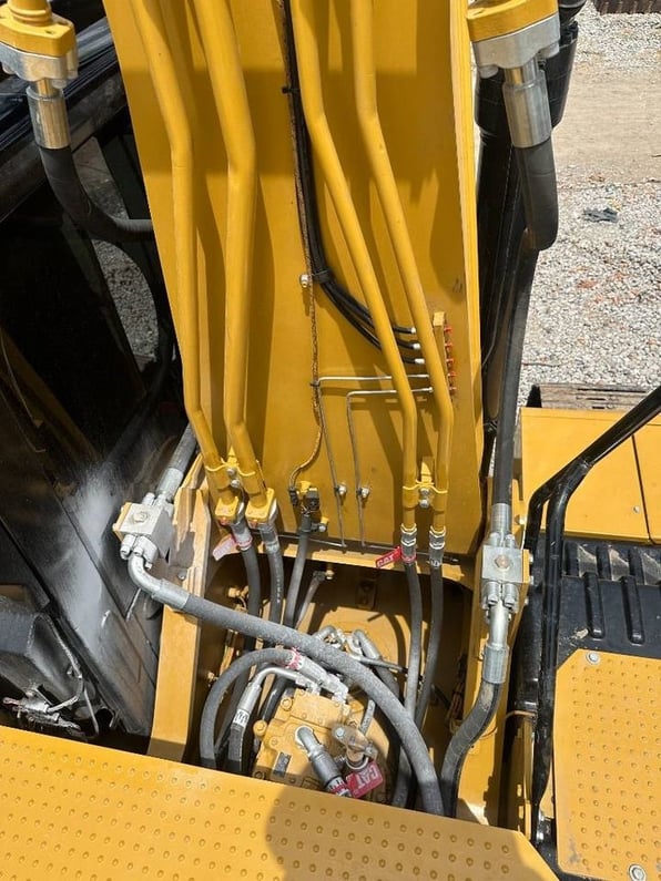 2025 Caterpillar 330 Crawler Excavator