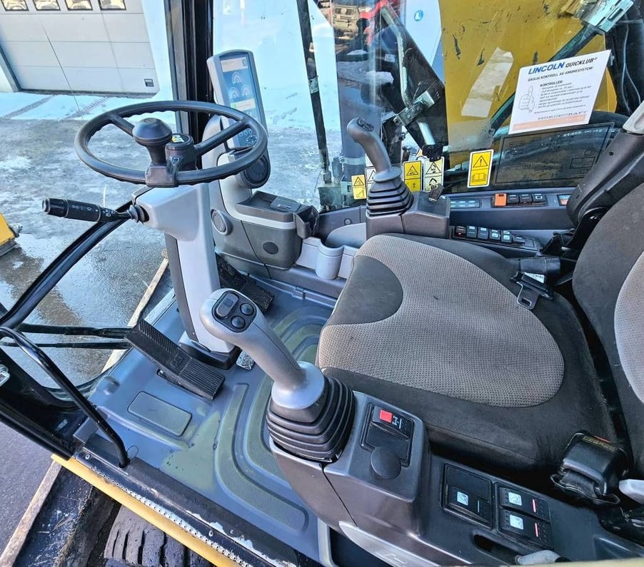2012 Caterpillar M313D Wheel Excavator