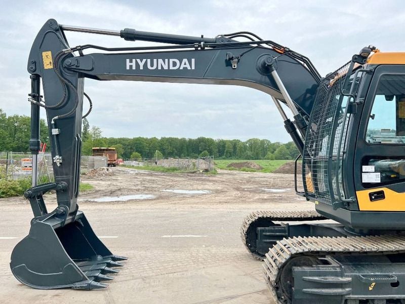 2025 Hyundai R140L Crawler Excavator