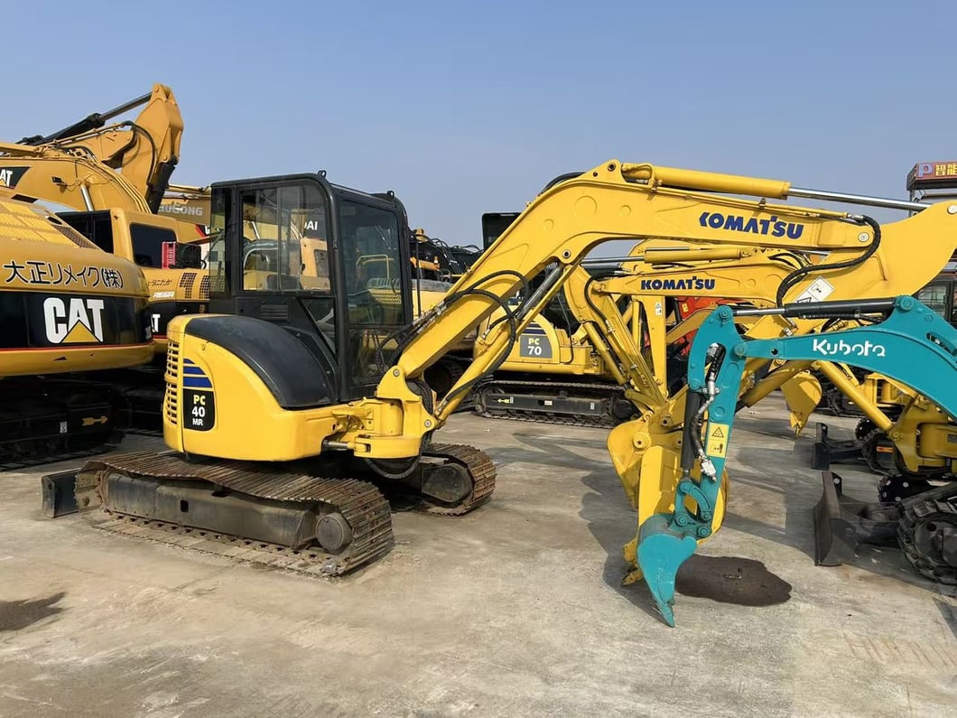 2024 Komatsu PC40 Mini Excavator