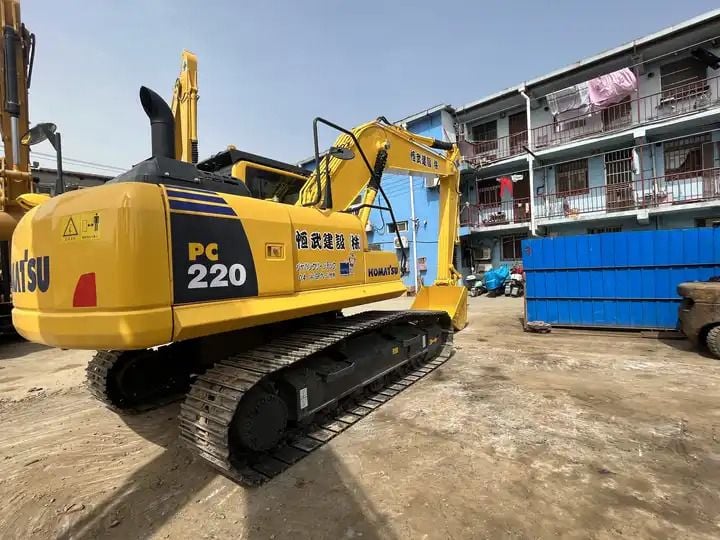 2018 Komatsu PC200-8 Crawler Excavator