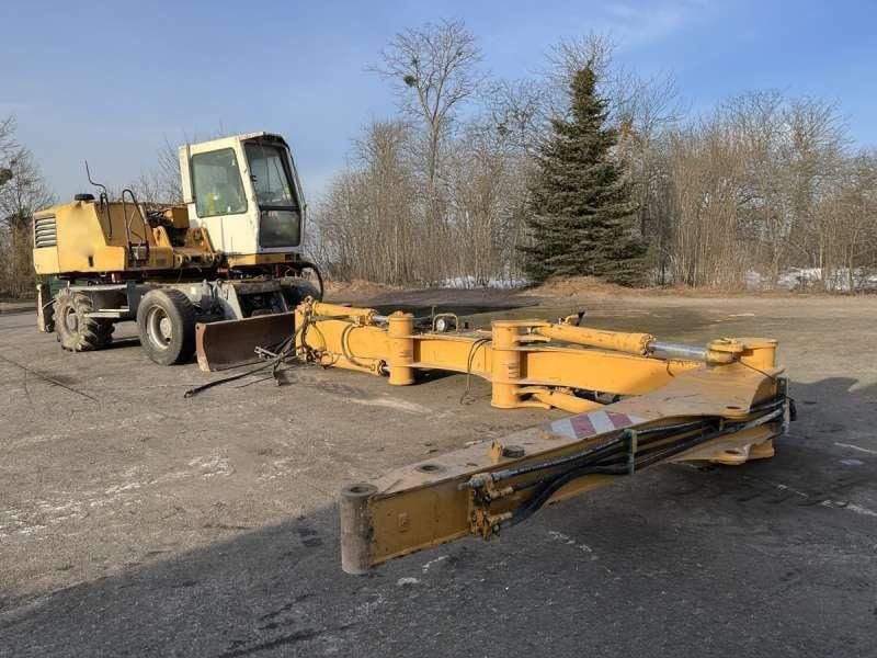 2000 Liebherr A316 Wheel Excavator