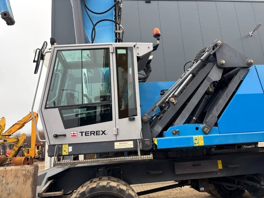 2013 Fuchs MHL380 Material Handler