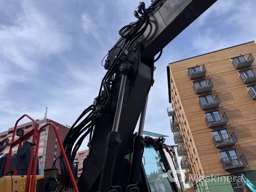 2019 Volvo ECR235EL Crawler Excavator