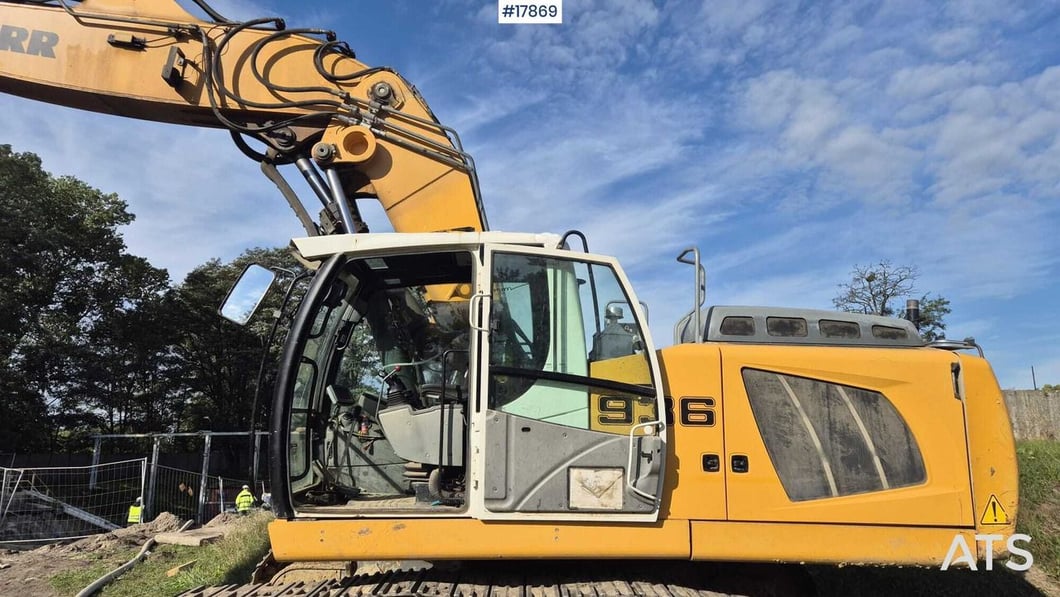 2015 Liebherr R936 NLC Crawler Excavator
