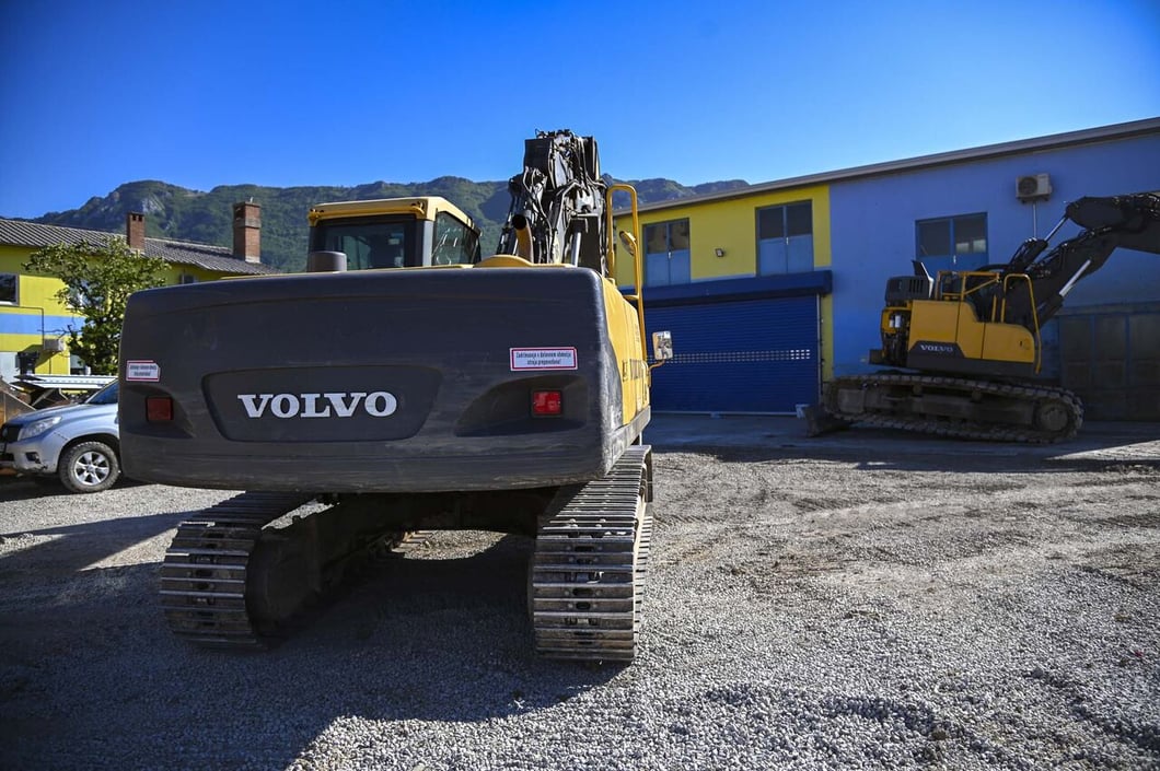 2007 Volvo EC210CNL Crawler Excavator