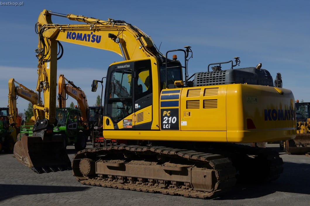2019 Komatsu PC210LC-11 Crawler Excavator
