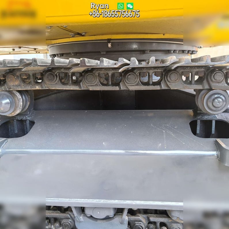 2022 Komatsu PC200-8 Crawler Excavator