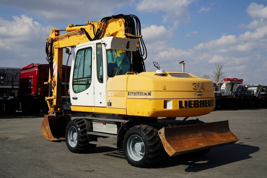 2001 Liebherr A314 LITRONIC Wheel Excavator