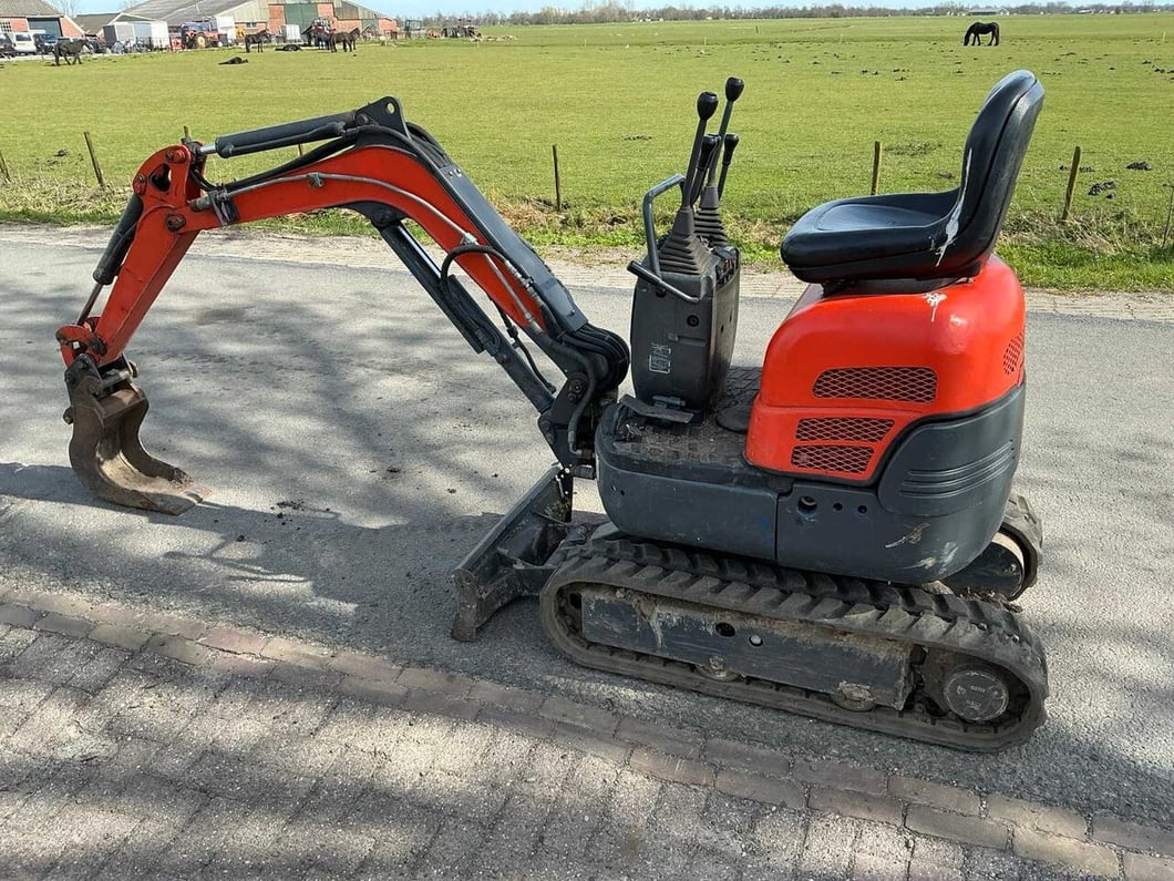 2005 IHI 9NX Mini Excavator