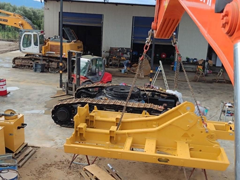 2012 Caterpillar 374DL Crawler Excavator
