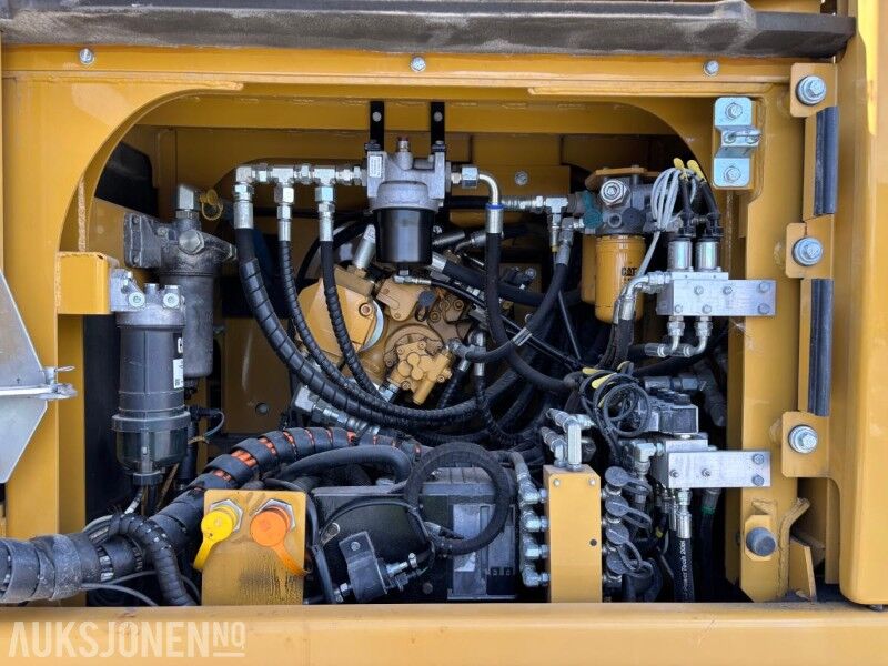 2018 Caterpillar 330F Crawler Excavator