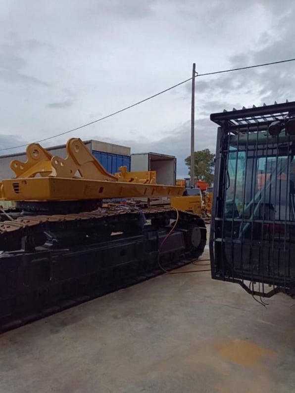2012 Caterpillar 374DL Crawler Excavator