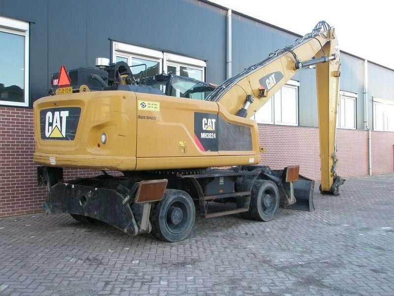 2015 Caterpillar MH3024 Material Handler