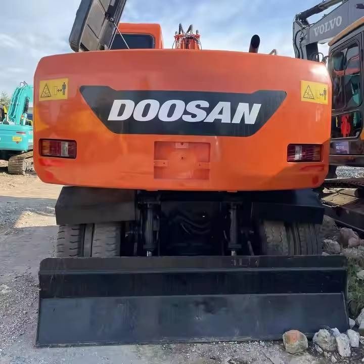 2023 Doosan DX150W Wheel Excavator