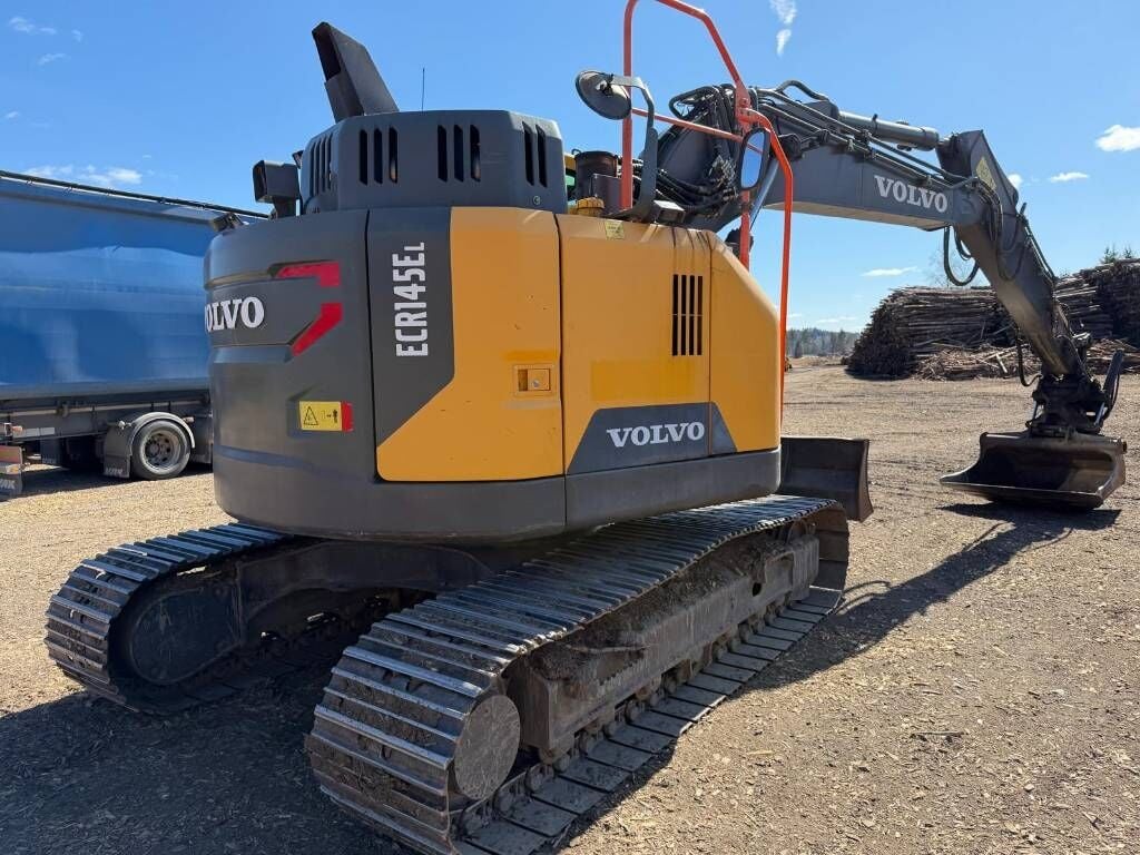 2017 Volvo ECR145EL Crawler Excavator