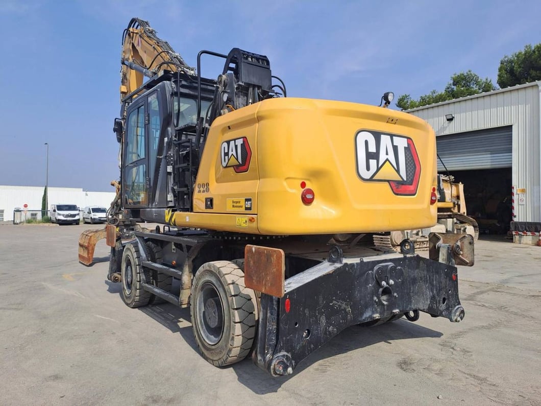 2024 Caterpillar MH3024 Wheel Excavator