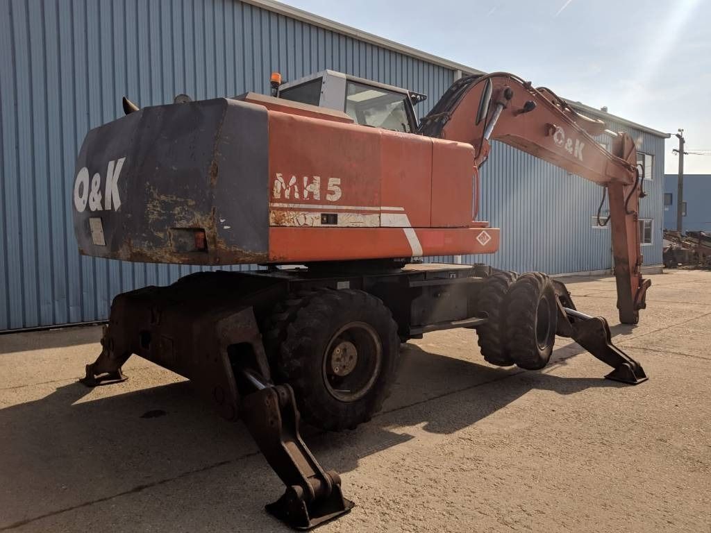1999 O&K MH 5 Wheel Excavator