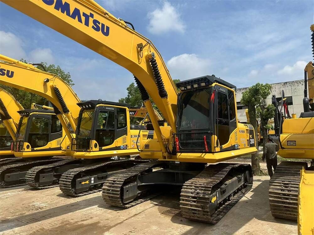 2024 Komatsu PC200 Crawler Excavator