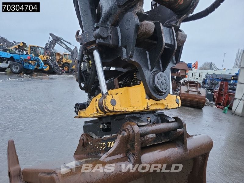 2018 Hitachi ZX300LC-6 Crawler Excavator
