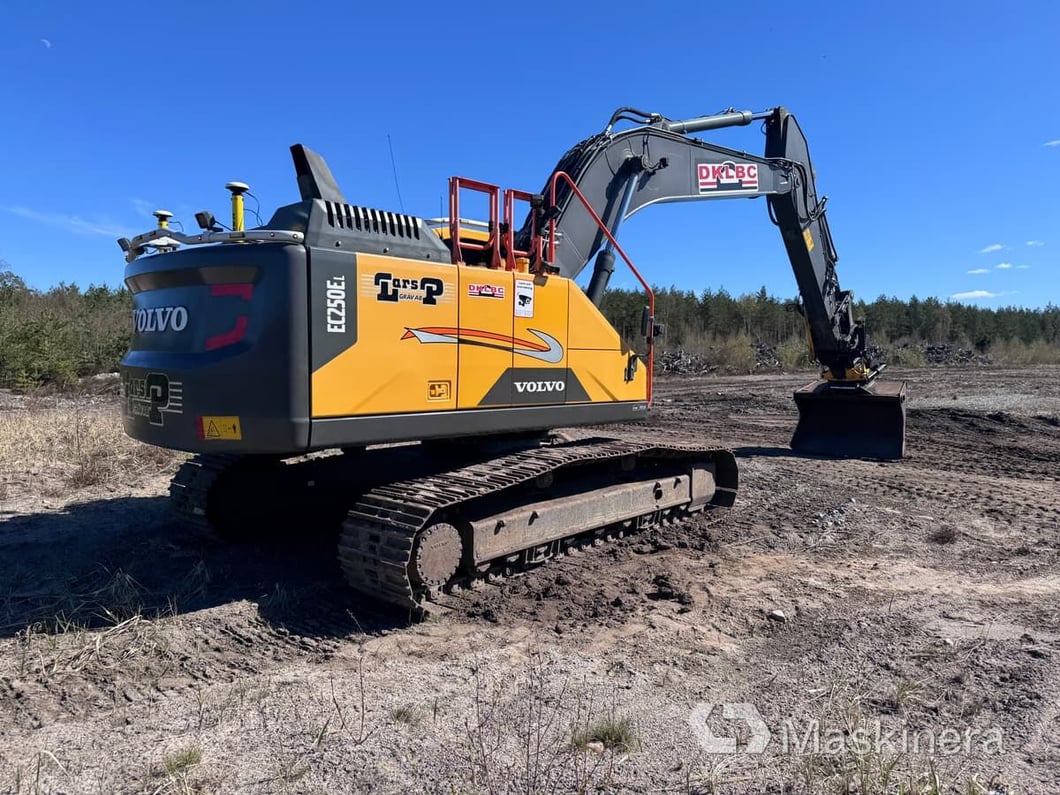 2018 Volvo EC250EL Crawler Excavator