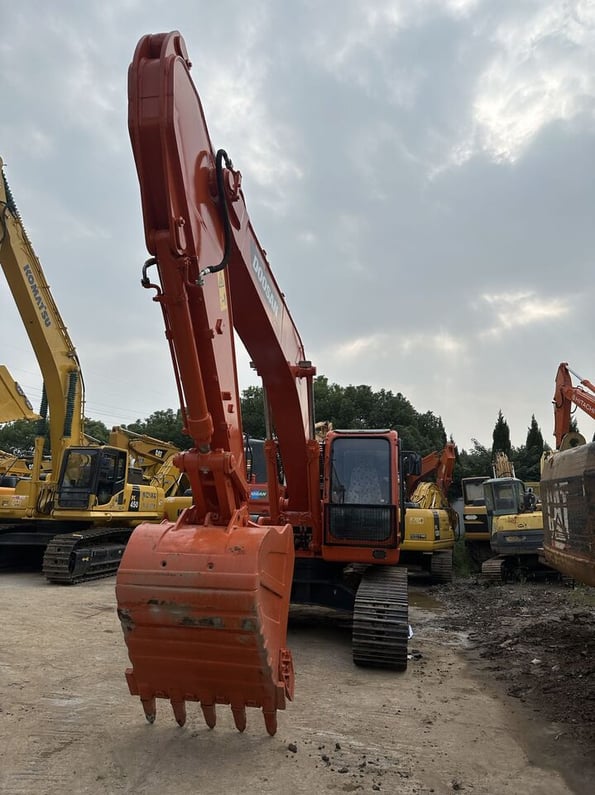 2023 Doosan DH225LC-7 Crawler Excavator