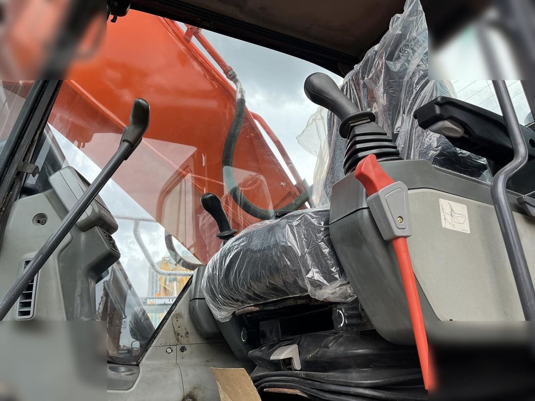 2020 Doosan DX340LC Crawler Excavator