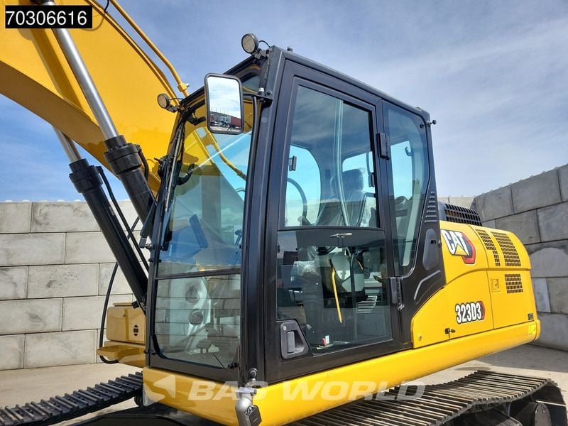 2025 Caterpillar 323D3 Crawler Excavator