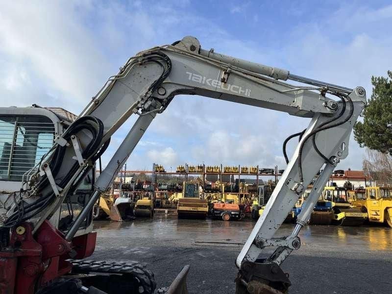 2007 Takeuchi TB180FR Crawler Excavator