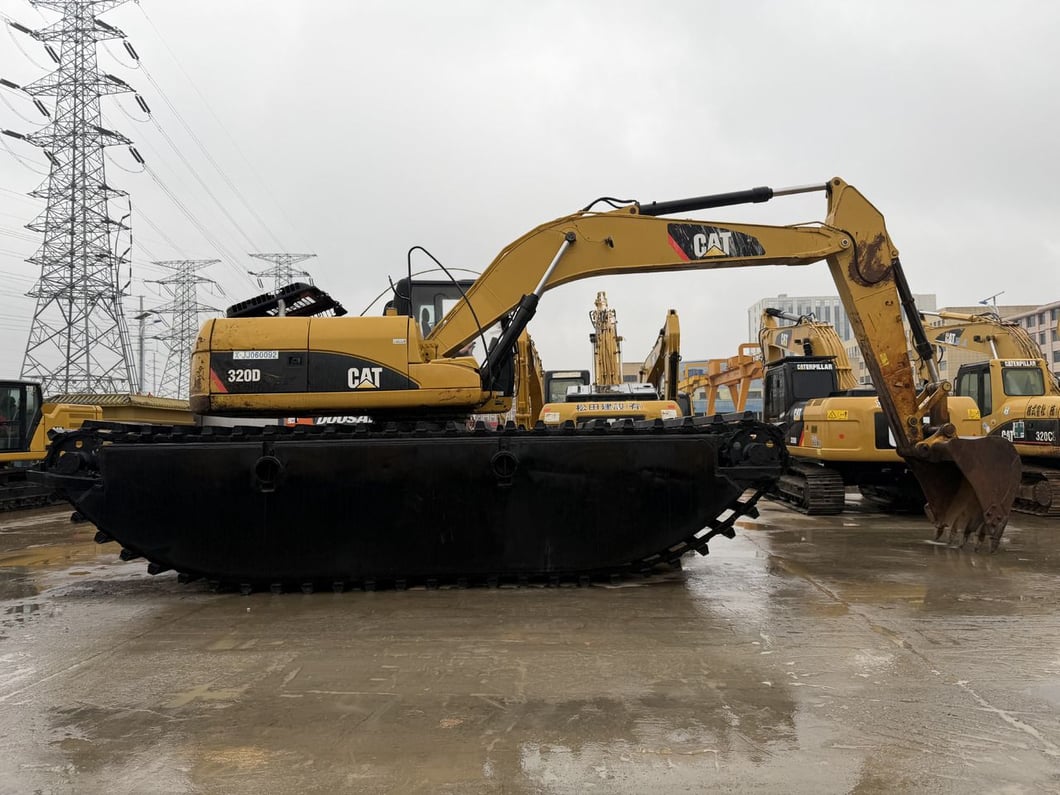 2019 Caterpillar 320D Amphibious Excavator