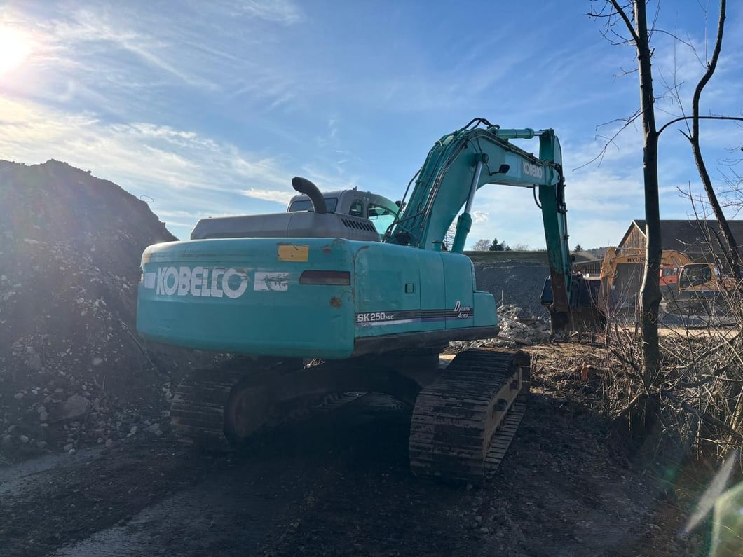 2005 Kobelco SK250 NLC-6ES Crawler Excavator