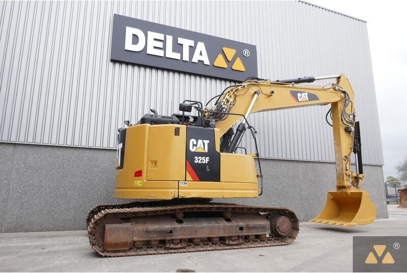 2018 Caterpillar 325FL Crawler Excavator