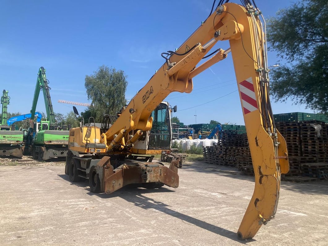 2007 Liebherr A904 LITRONIC Material Handler