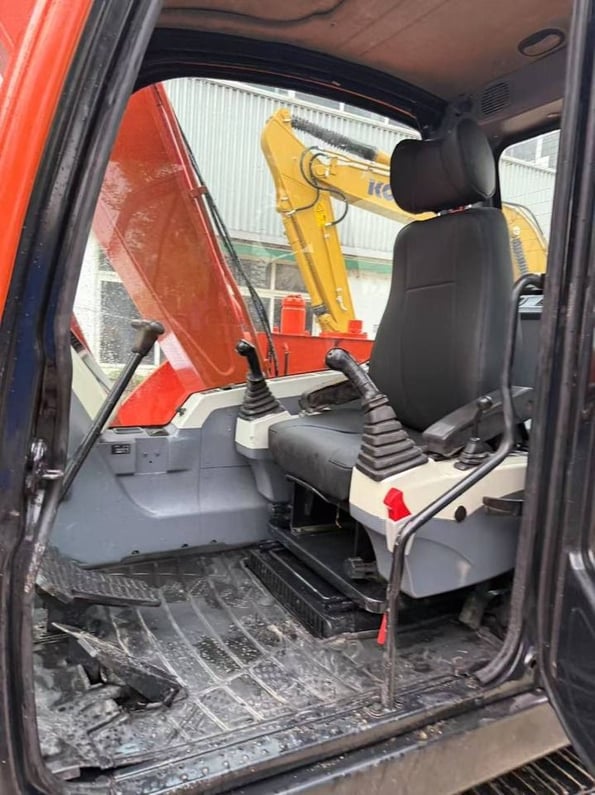 2025 Doosan DX75 Crawler Excavator