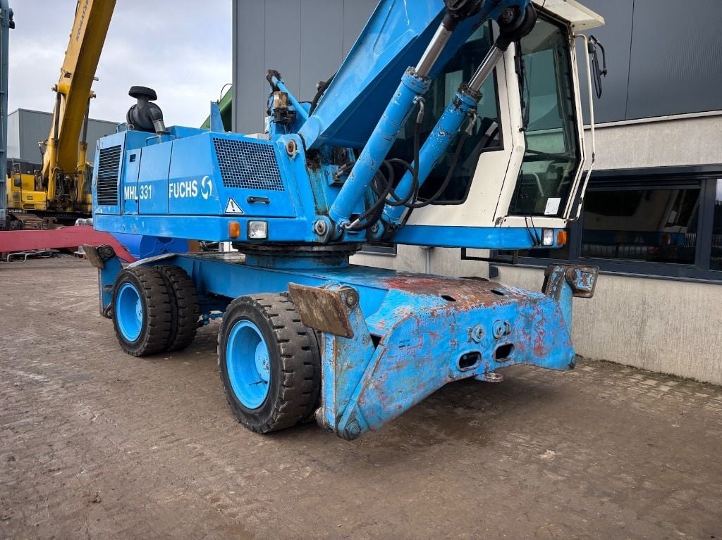 2002 Fuchs MHL331C Material Handler
