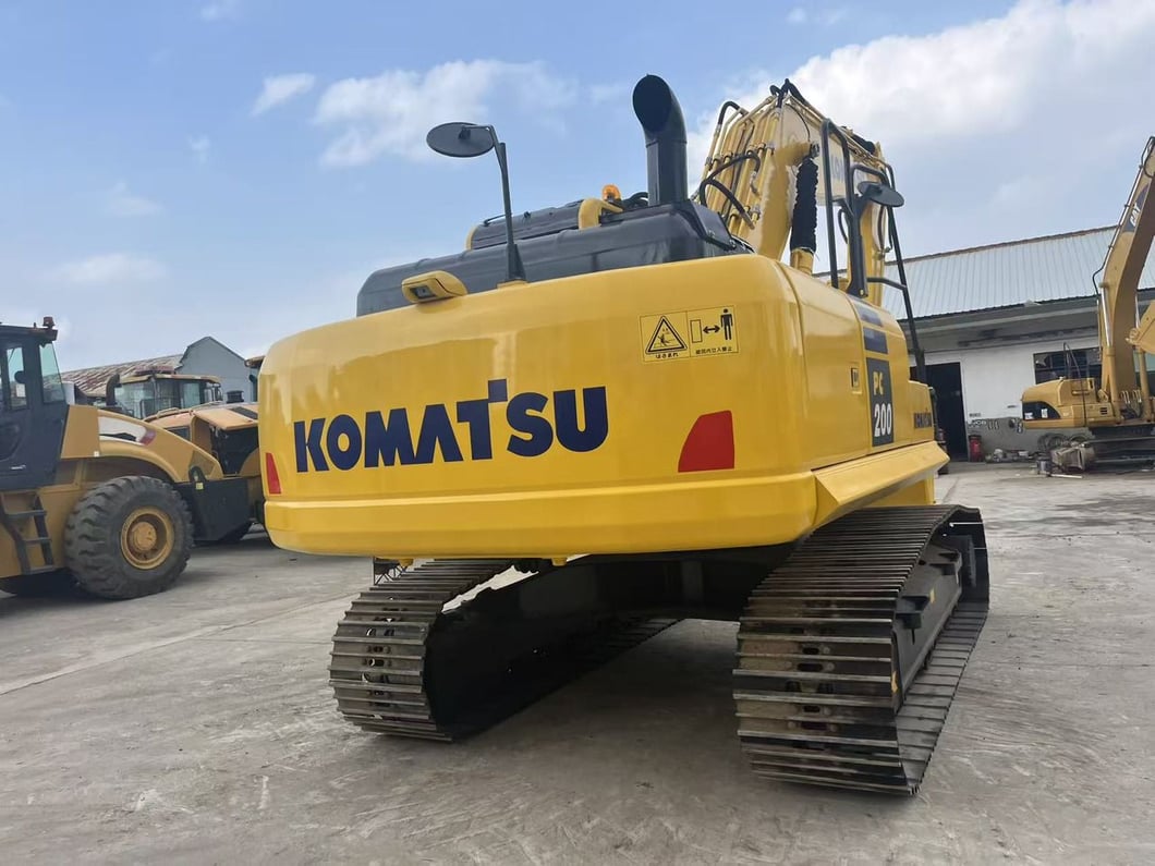 2023 Komatsu PC200-8 Crawler Excavator