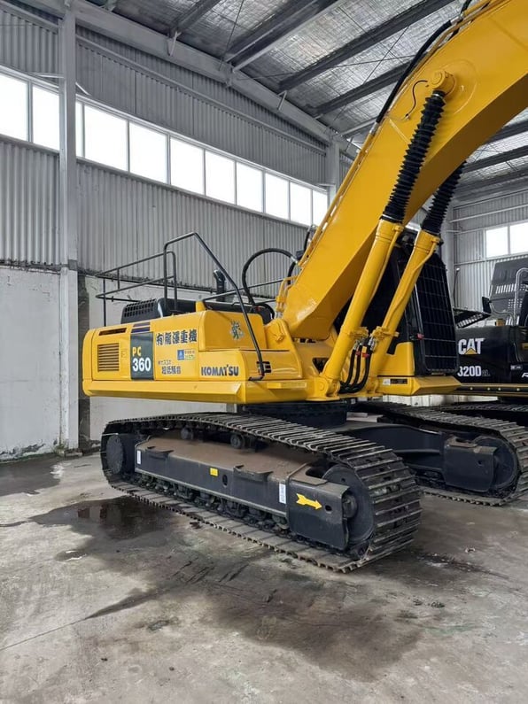 2024 Komatsu PC360 Crawler Excavator