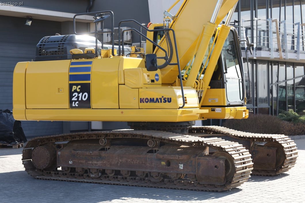 2018 Komatsu PC210LC-11 Crawler Excavator
