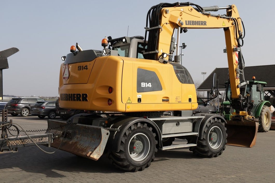 2017 Liebherr A914 LITRONIC Wheel Excavator