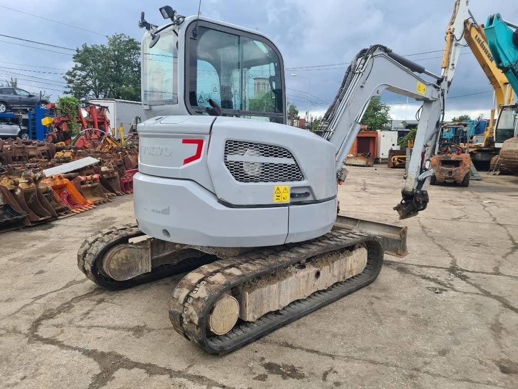 2016 Volvo ECR58D Mini Excavator