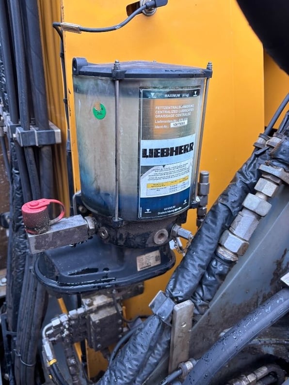 2015 Liebherr LH40 Material Handler