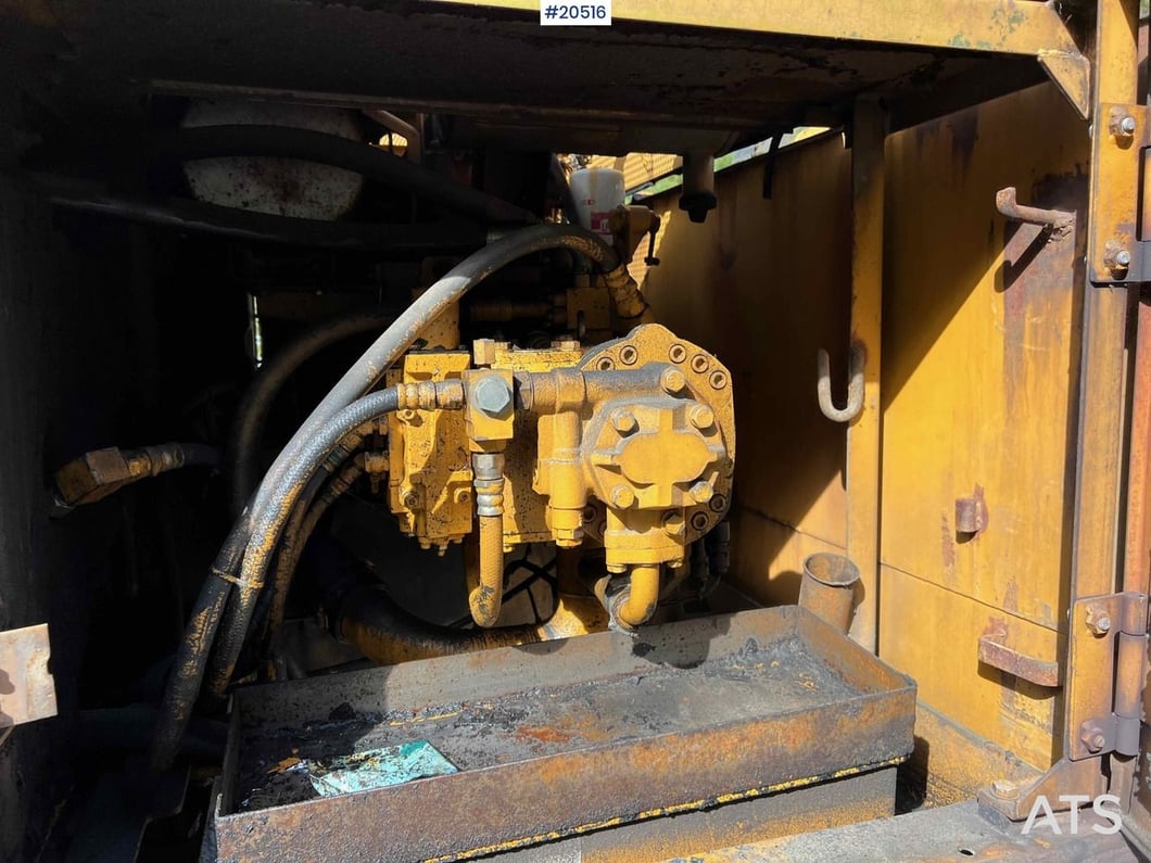 1998 Komatsu PC200-3 Crawler Excavator