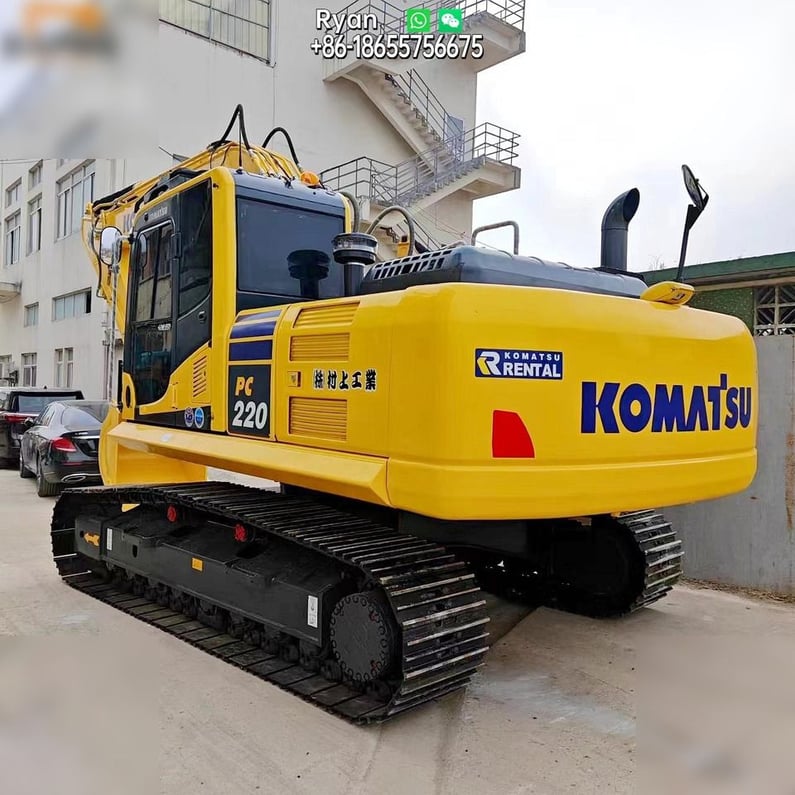 2022 Komatsu PC220-8 Crawler Excavator