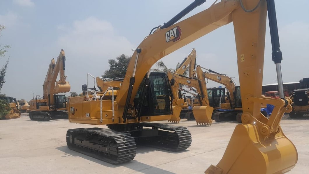 2026 Caterpillar 324 Crawler Excavator