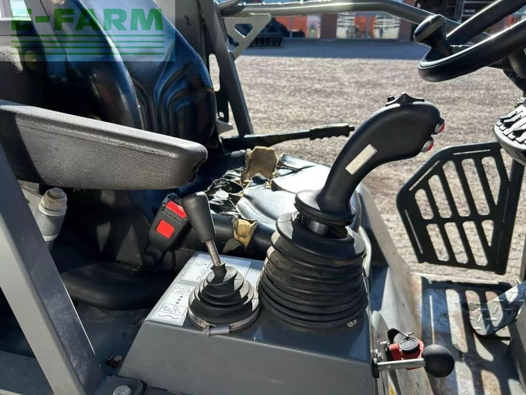 2016 Weidemann 1370 CX Mini Excavator