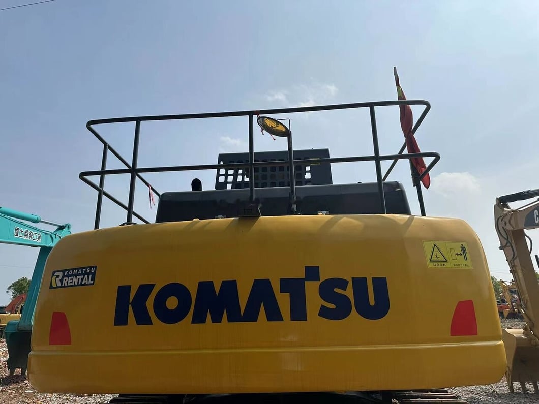 Komatsu PC450 Crawler Excavator
